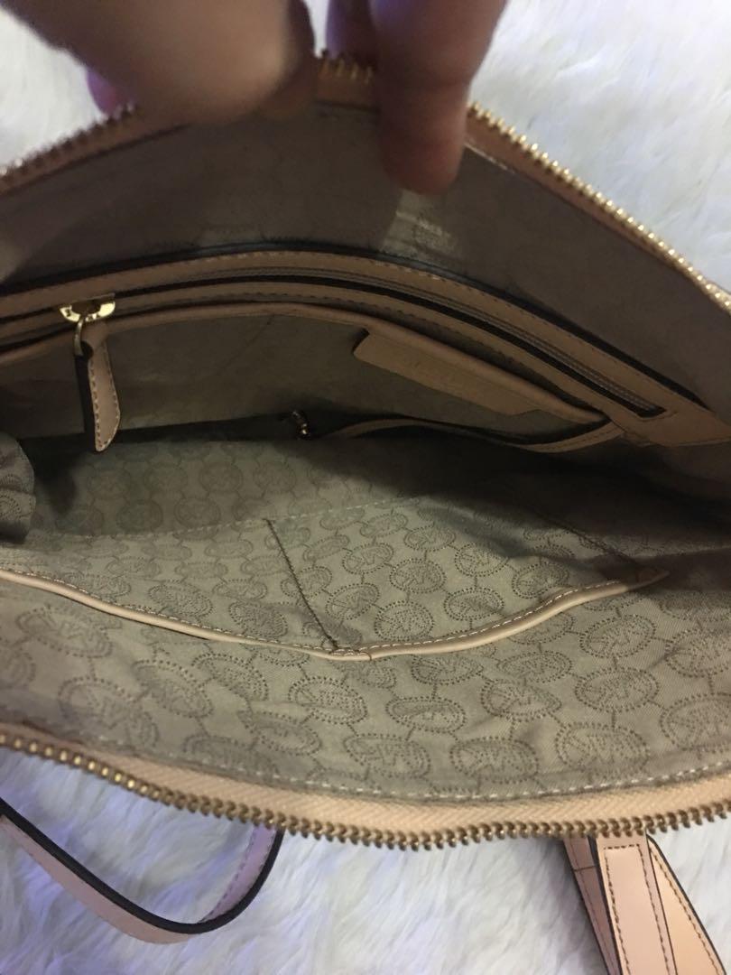 Damaged michael kors bag outlet