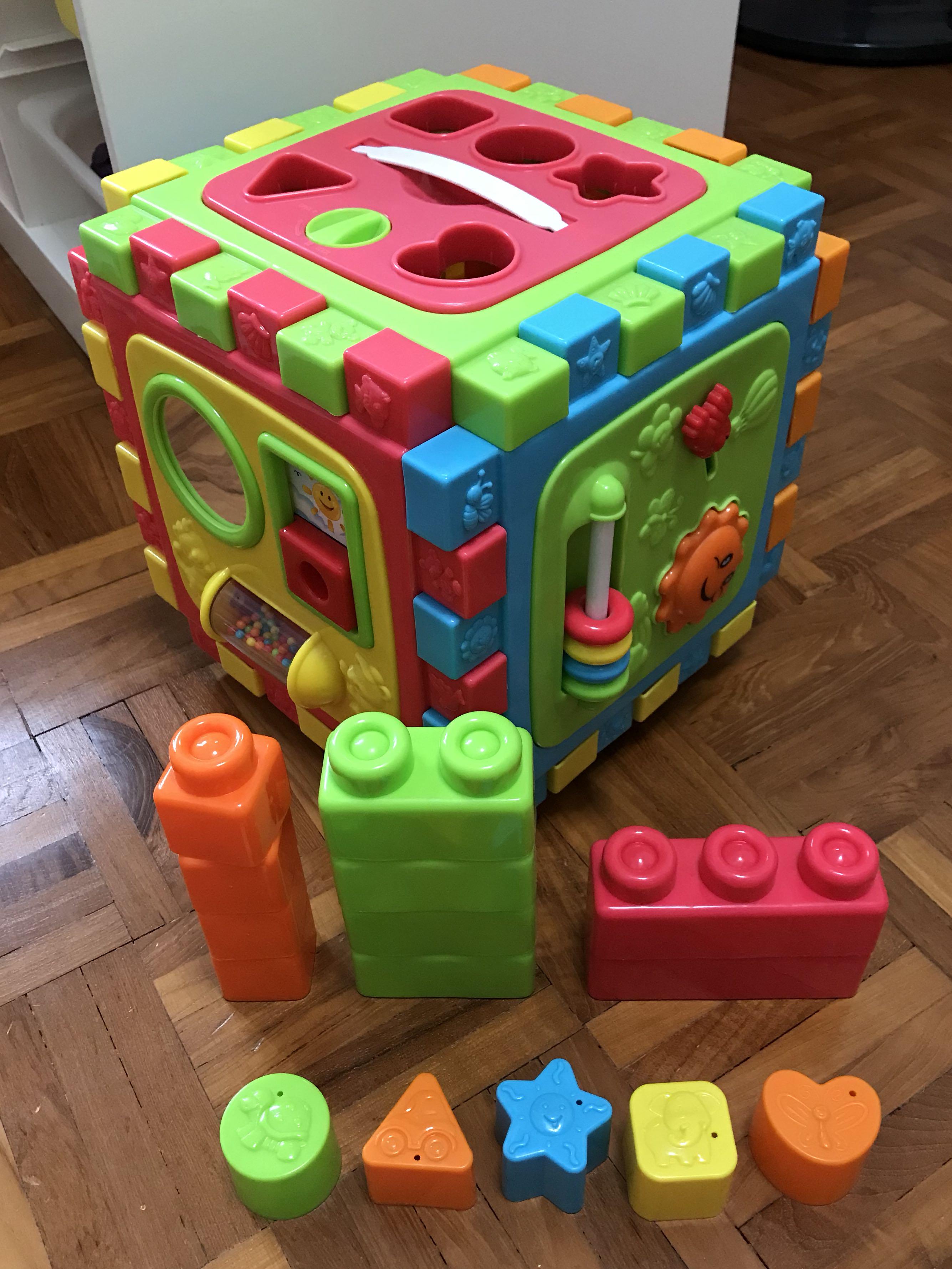Playgo activity cube store