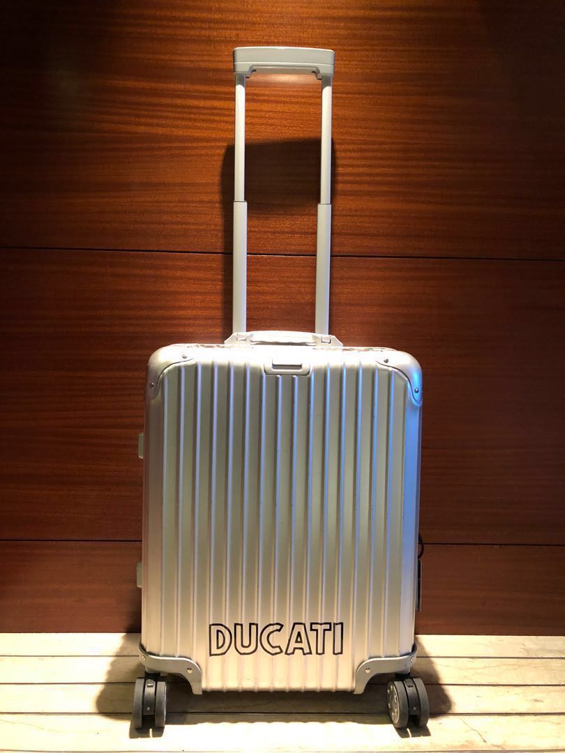 Rimowa topas online cabin price