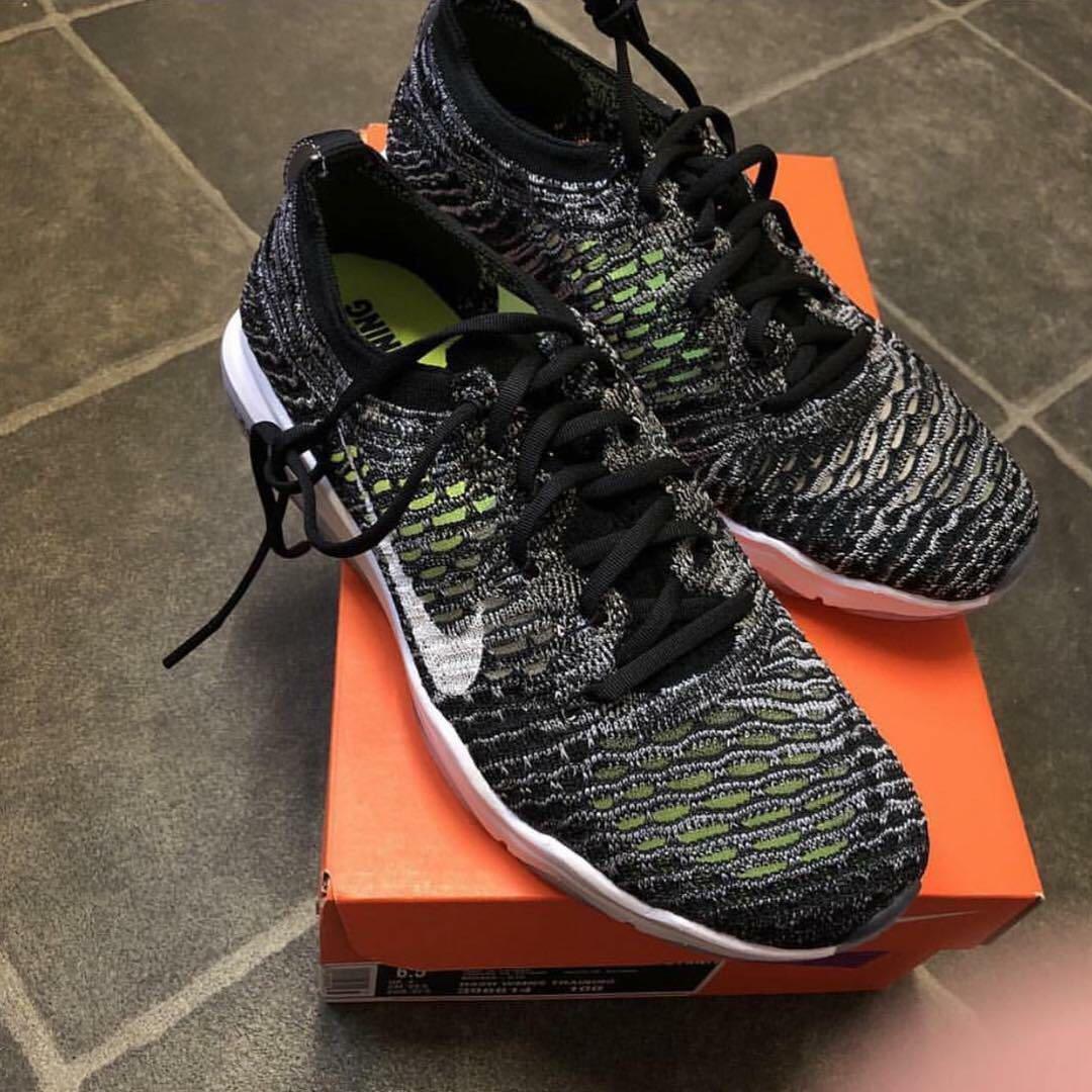 W AIR ZOOM FEARLESS FLYKNIT Women s Fashion Footwear Sneakers on Carousell