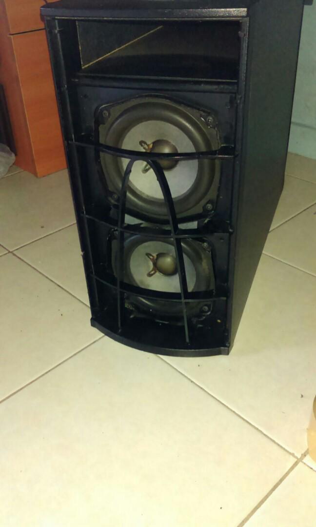 Rare Model Bose Lifestyle 28 Acoustimass Av28 Media Center W Ps28 Powered Speaker System Audio Soundbars Speakers Amplifiers On Carousell
