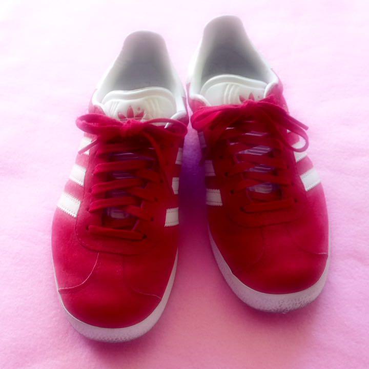adidas gazelle silver green womens Adidas Unisex Japan Cloud White / Power Red / Cream White Low Top Sneakers main image 1