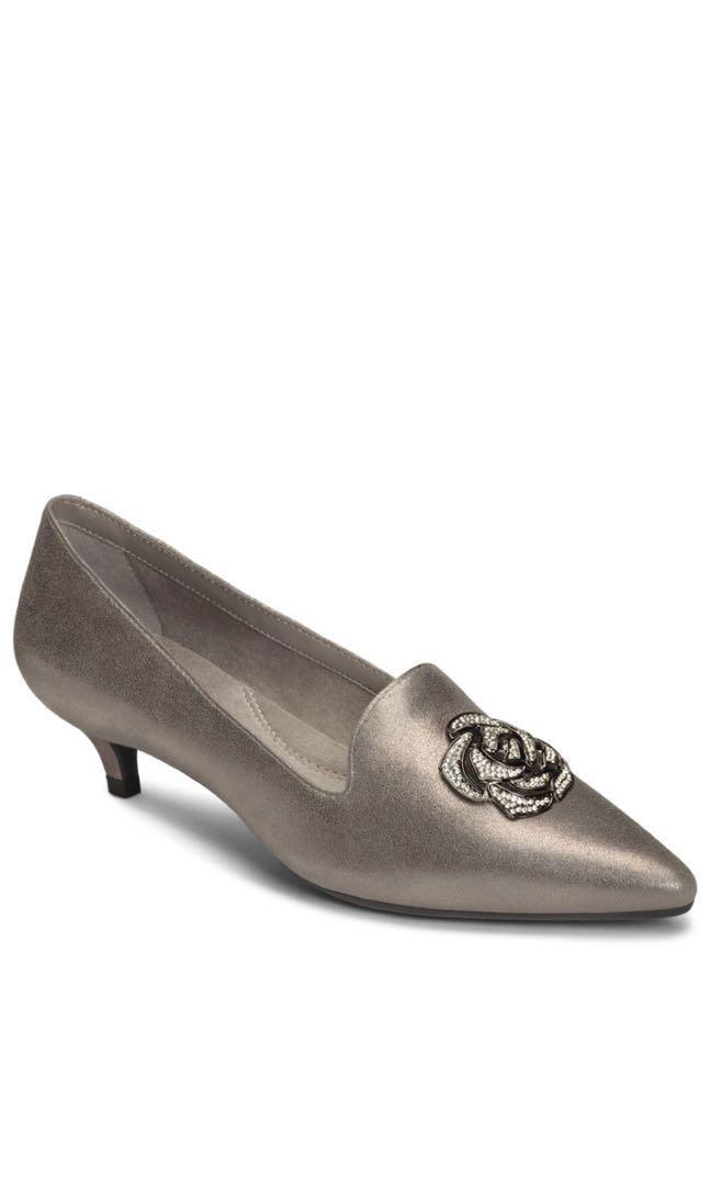 Aerosoles US size 7 elegant kitten heels 1.5inch in silver