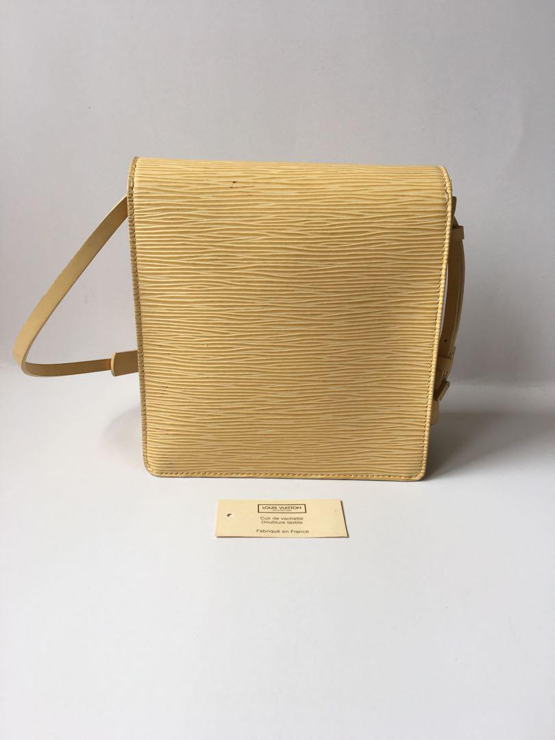 Biarritz leather handbag Louis Vuitton Yellow in Leather - 24311940
