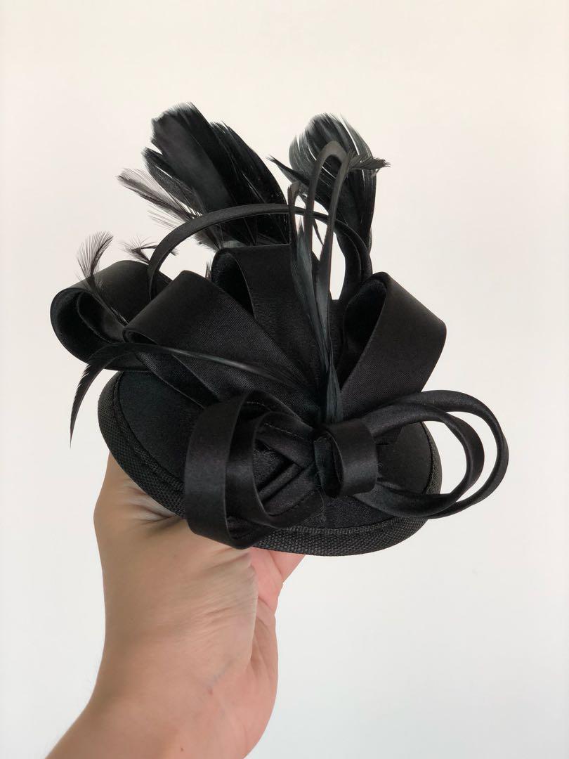 black fascinator