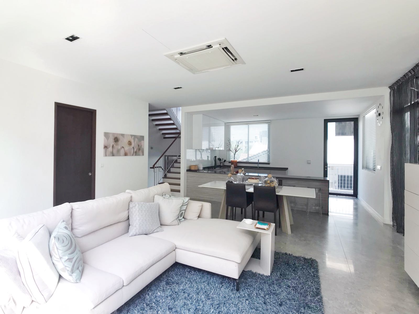 (Category: ) located in . Submitted by clement-consultancy (Listing ID 161230977, Image 1). Description: .
