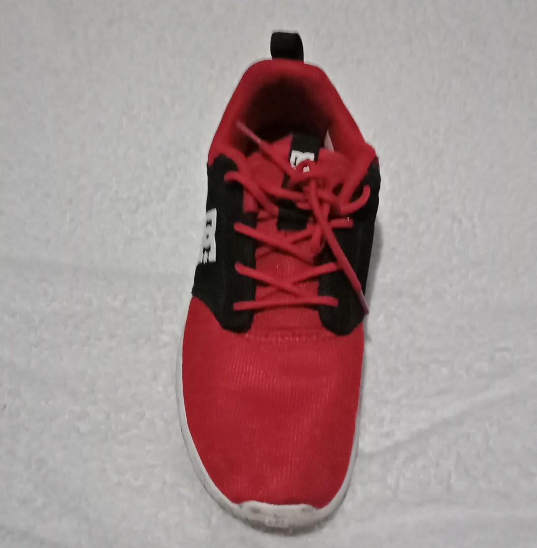 Sepatu Dc Red Black Shoes Men S Fashion Men S Footwear Sneakers On Carousell