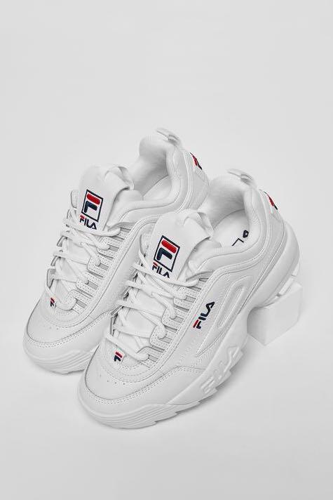 urban outfitters fila disruptor 2