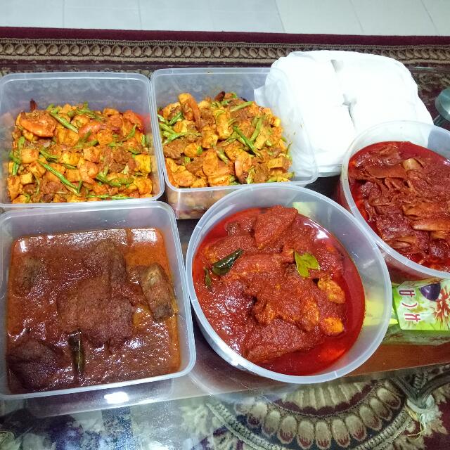 Lauk Pauk Hari Raya Food Drinks Beverages On Carousell