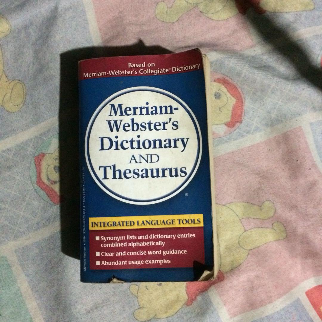 Merriamwebster's/EnglishTagalog Dictionary, Hobbies & Toys, Books