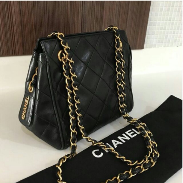 Murah Chanel Vintage Black Lambskin Ghw G2o Women S Fashion Murah Chanel Vintage Black Lambskin Ghw G2o Women S Fashion Bags Wallets On Carou