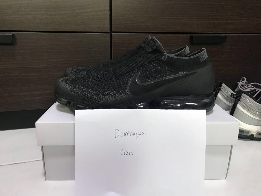 nike air vapormax se laceless triple black