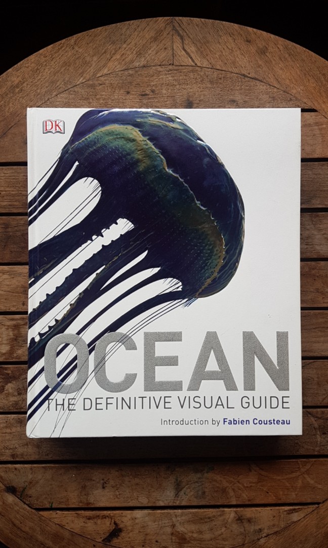 OCEAN The definitive visual guide, Hobbies & Toys, Books & Magazines