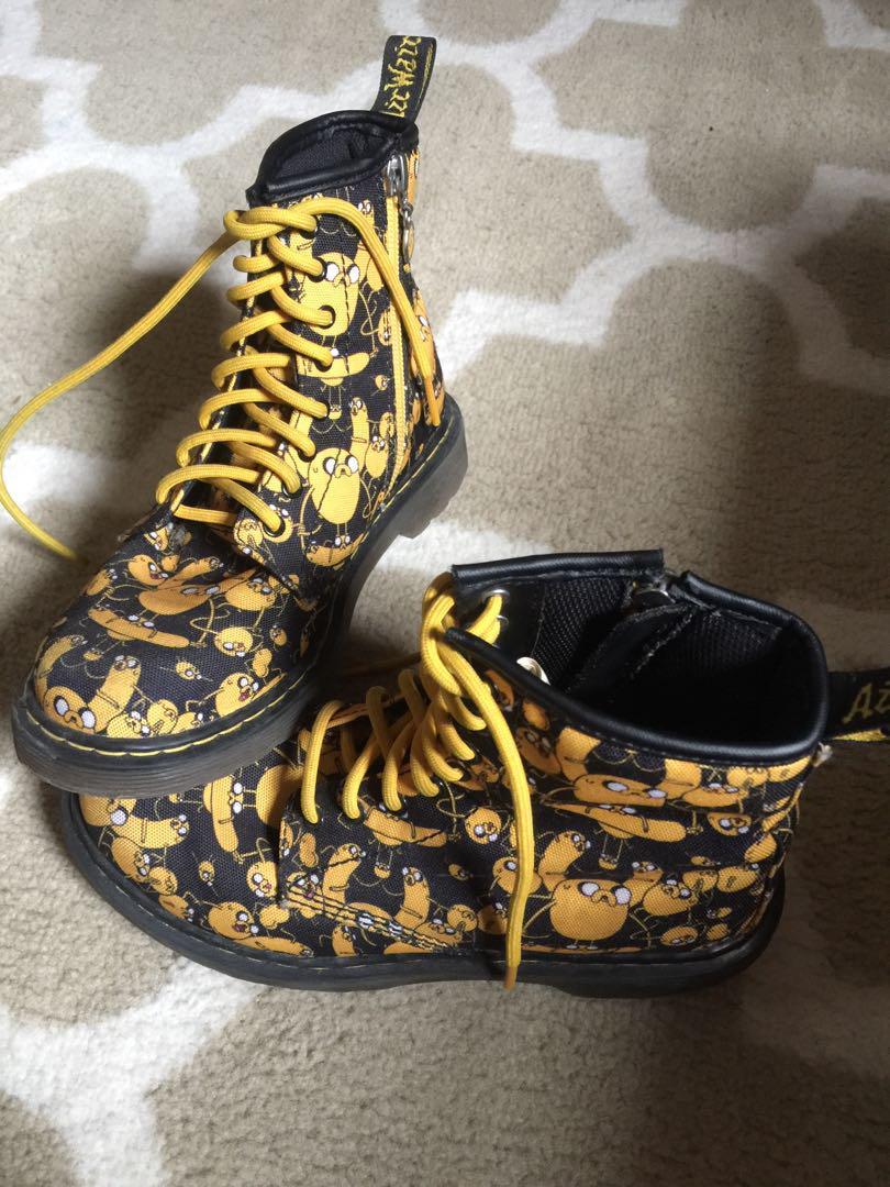 Dr martens super sale store