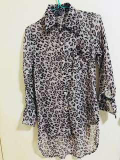 Bn vintage leopard chiffon blouse