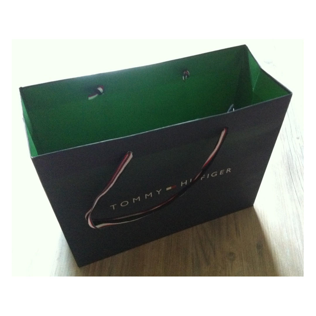 tommy hilfiger gift bag