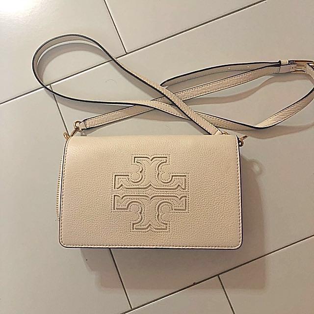 Authentic Tory Burch off-white sling bag, Women's Fashion, Bags & Wallets, Shoulder  Bags on Carousell