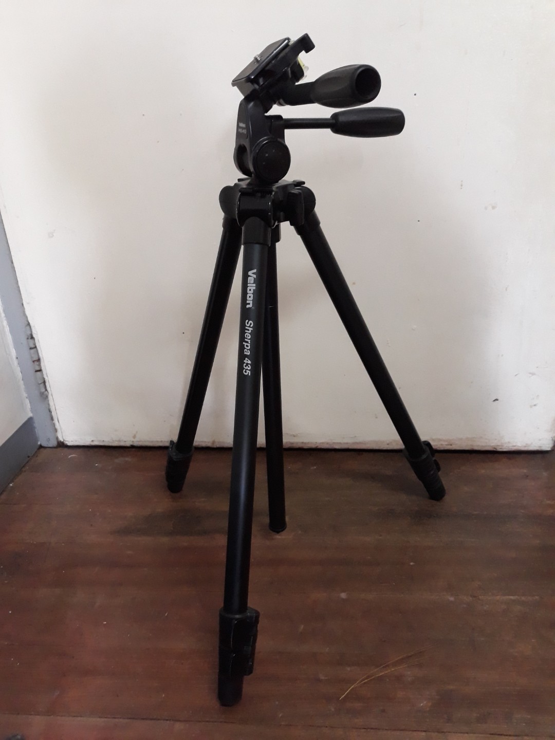 Camera Tripod Velbon Sherpa 435, Photography, Photography Accessories