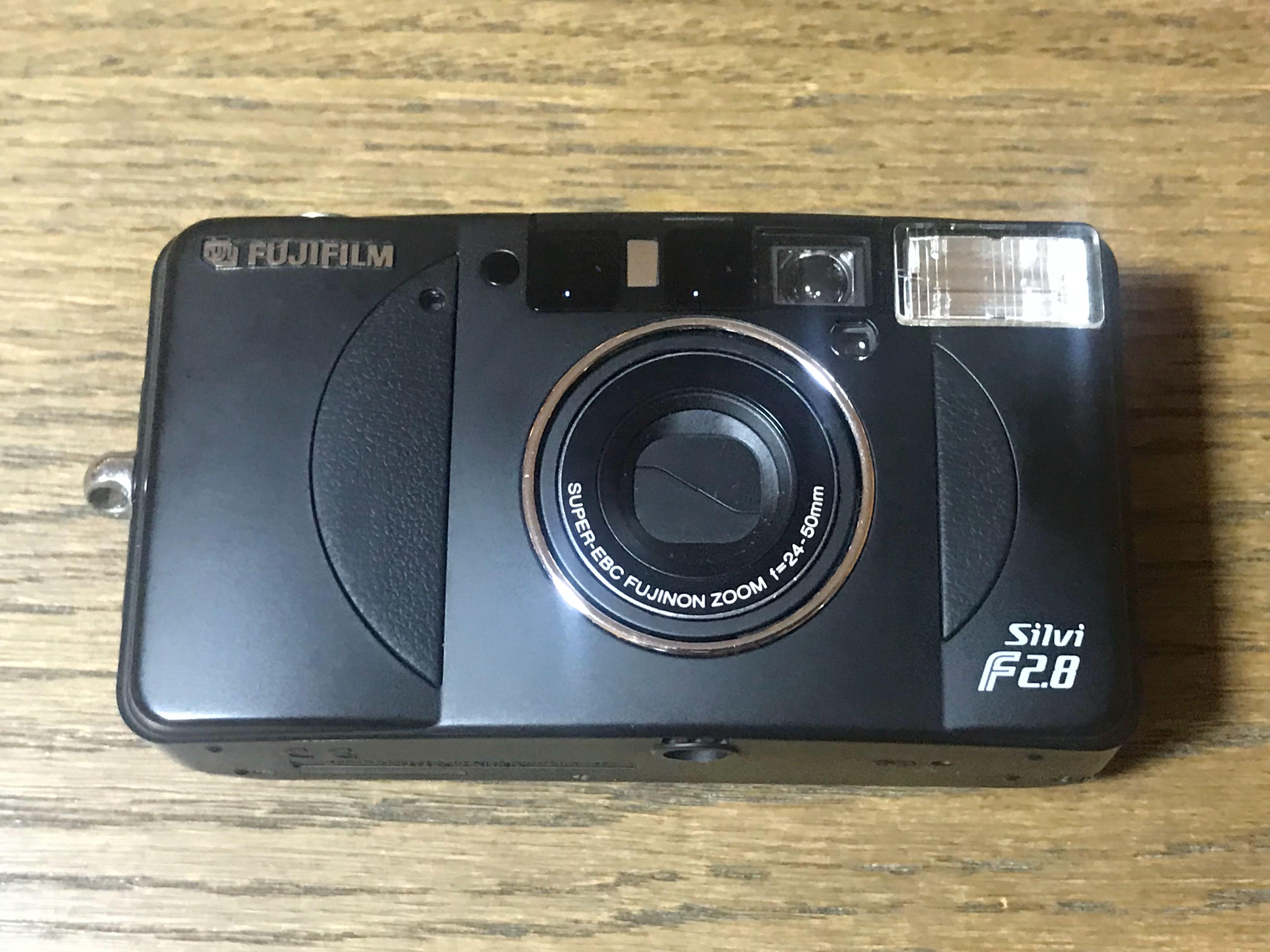 FUJI FILM SILVI F2.8 BLACK smcint.com