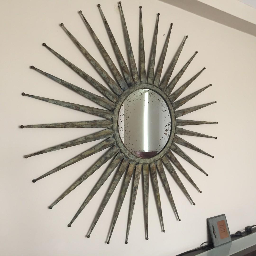 Huge Beautiful Sun Mirror Wall Decor With Weathered Look Design