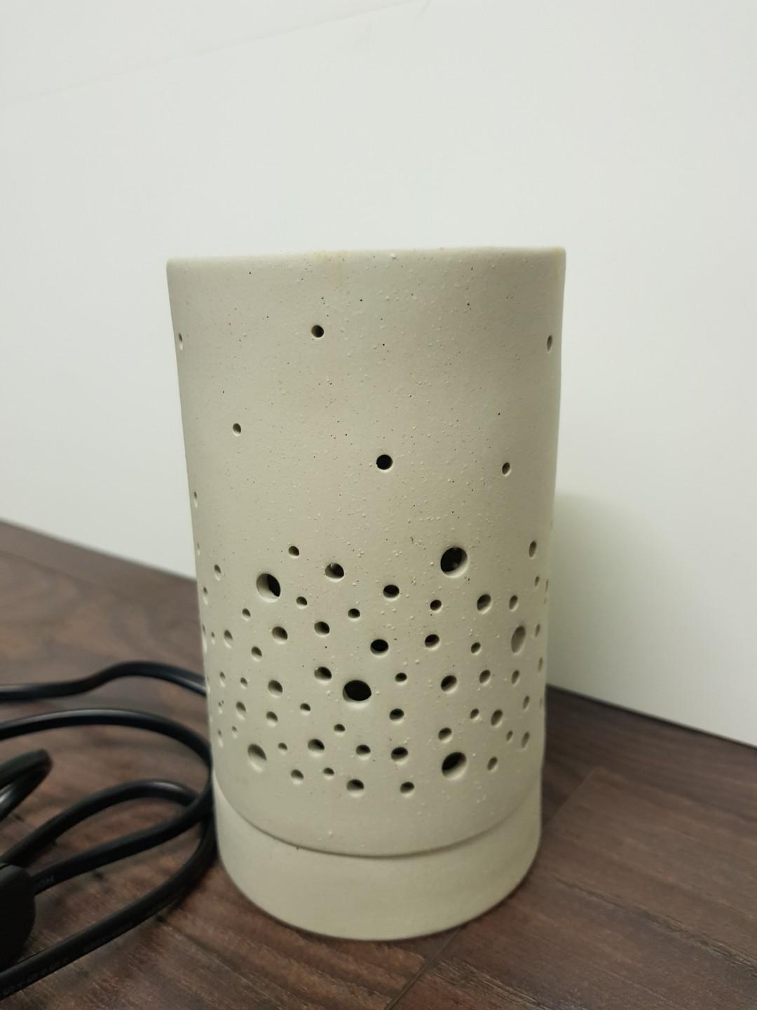 Hysses Mt Sapola Essentual Oil Electric Burner Everything Else On Carousell | meaning, pronunciation, translations and examples. carousell