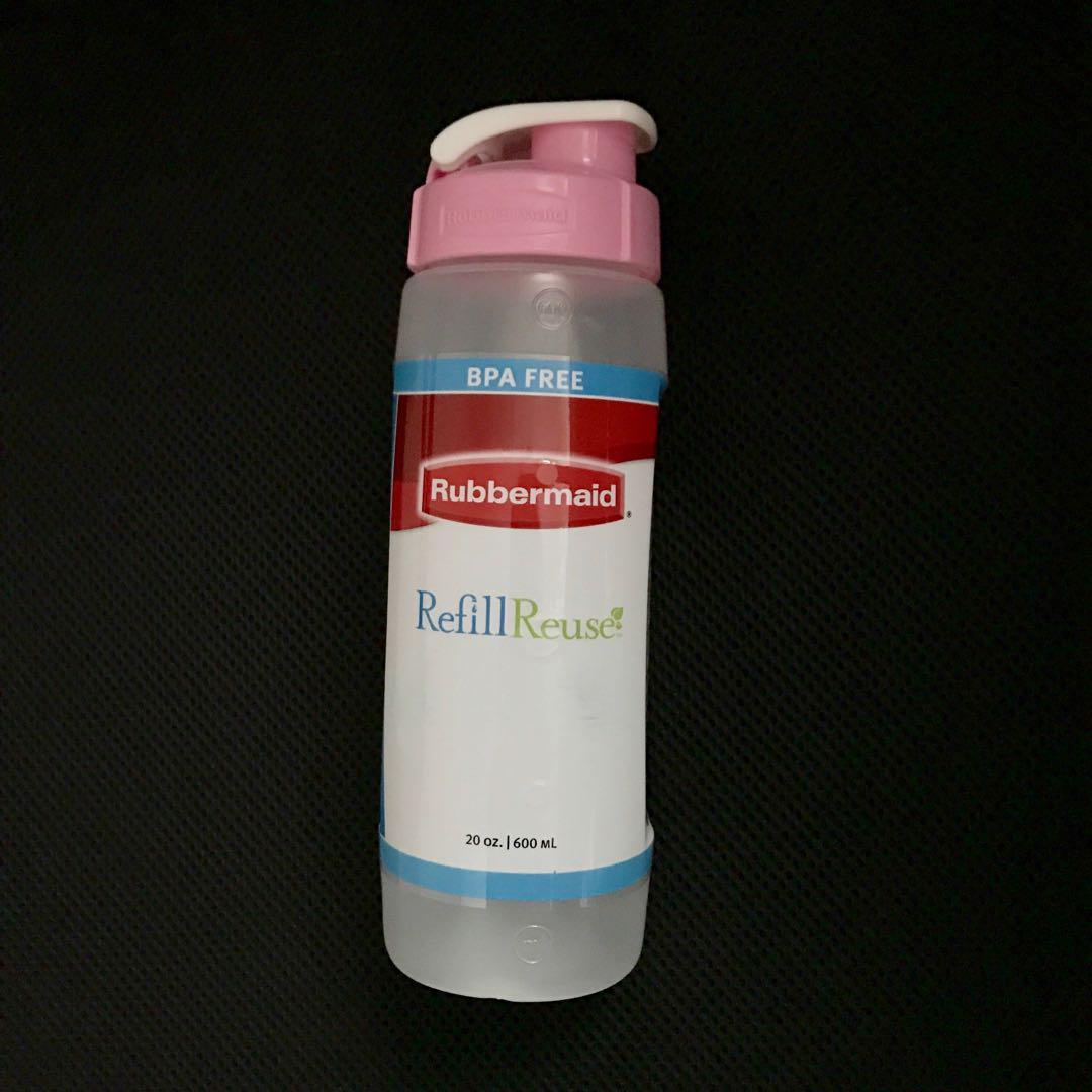 https://media.karousell.com/media/photos/products/2018/06/17/pink_rubbermaid_refill_reuse_20ounce_chug_bottle_1529200738_d037822b_progressive.jpg