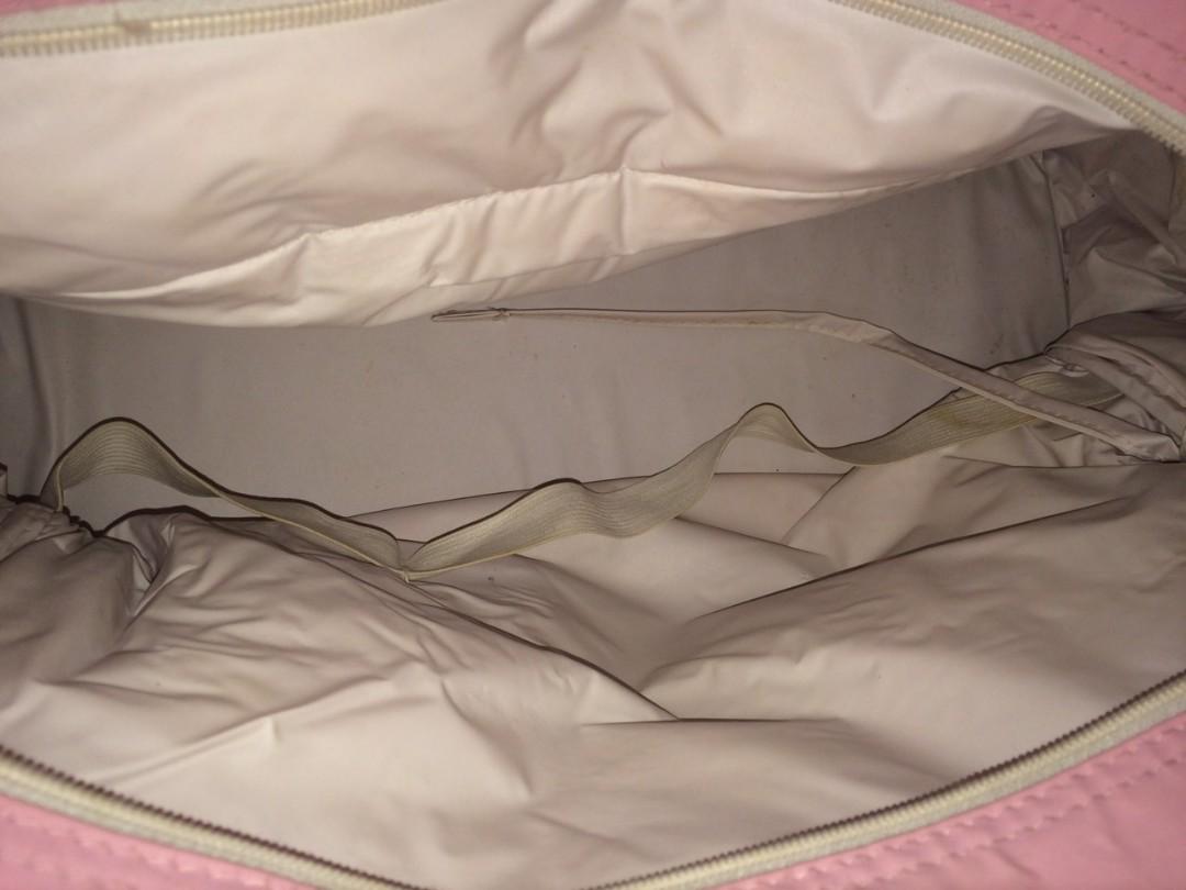Baby diaper bag (Category: Diapers & Baby Wipes) located in Las Pinas. Submitted by jaziyah6 (Listing ID 175294371, Image 3). Description: Used baby diaper bag..