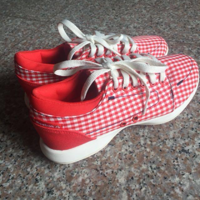 BN Reebok Easy Tone Womens Reebok Sneakers Women s Fashion