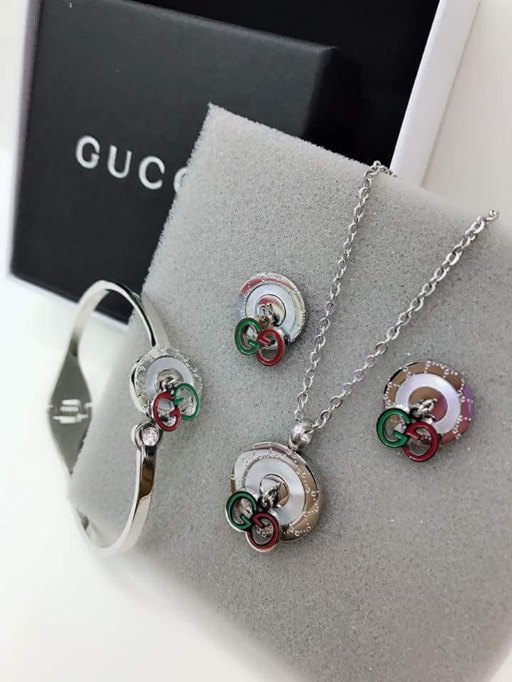 Gucci necklace and bracelet set online