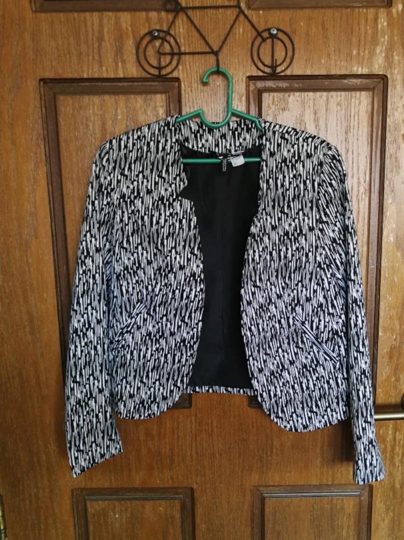 H M Zebra Blazer Women s Fashion Coats Jackets and Outerwear on Carousell