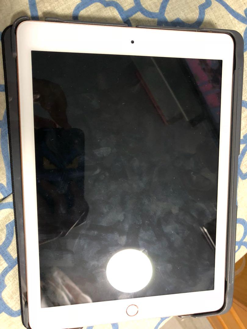 iPad 2018 （分類：平板電腦 - iPad）位於 Hong Kong。 由 iriswu0324 提交（商品編號 175241021，圖片 2）。簡介： 6月購入，wifi 32gb 少用，98%new 今天交收可少議。