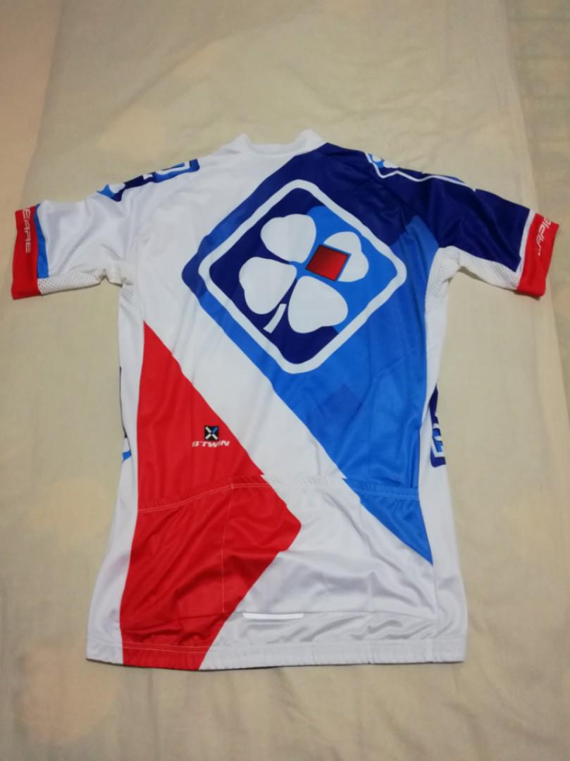 Lapierre Replica Cycling Jersey Men s Fashion Activewear on Carousell