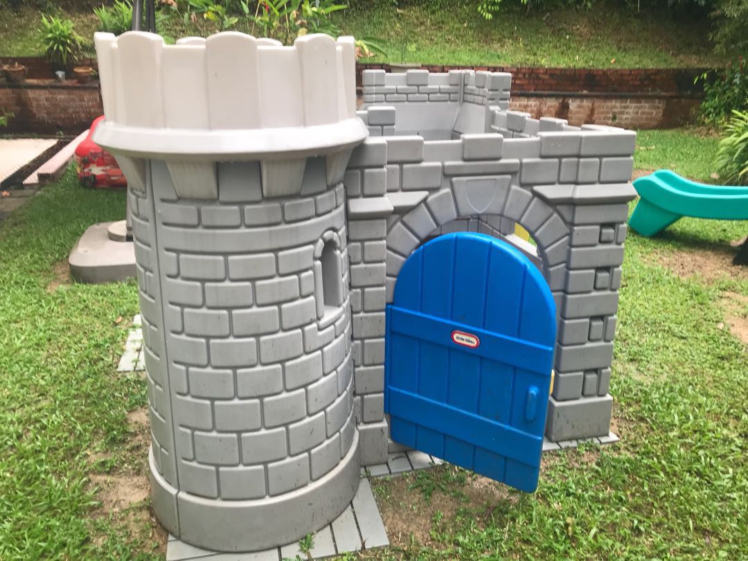 Little tikes classic castle jungle discount gym playhouse