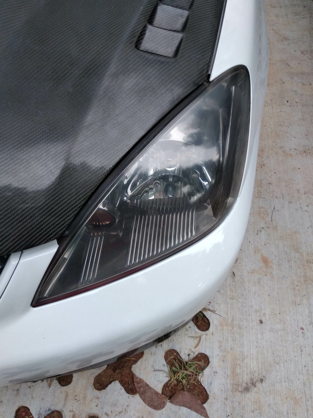 Mitsubishi Lancer Glx Cs3 black base headlight with H4 LED bulb, Car