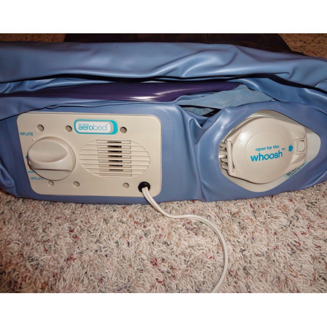 NEW!! Aerobed Air Mattress with BuiltIn Pump, Full Size, Furniture