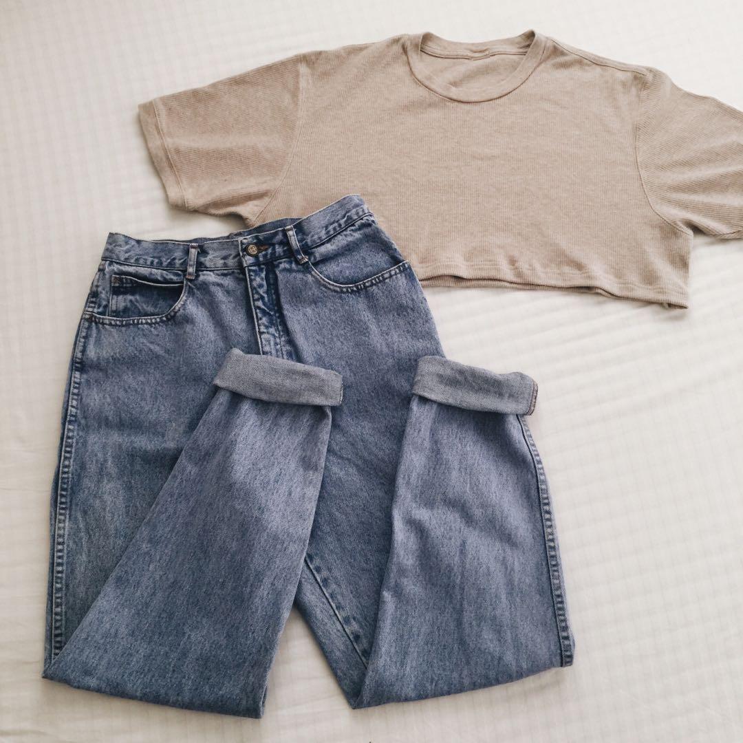 Set Bill Blass Acid Wash Hw Mom Jeans Ribbed Light Beige Oversized Cropped Shirt Women S Fashion Clothes On Carousell