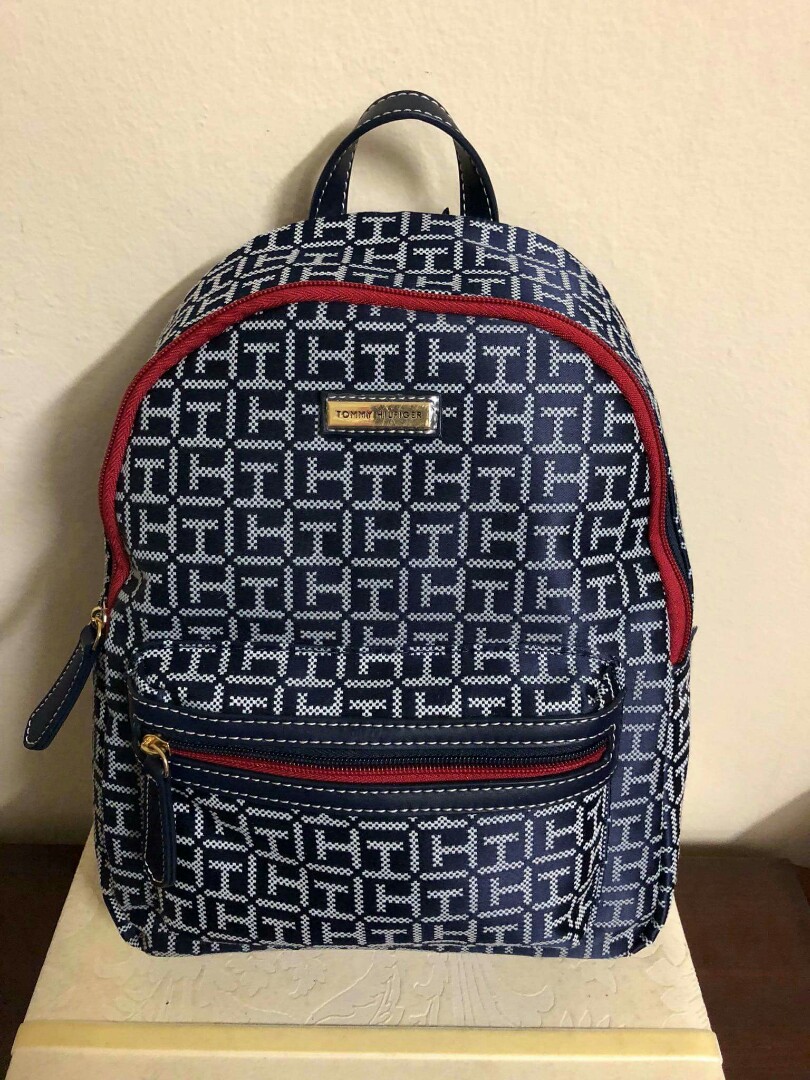 Tommy hilfiger backpack blue Women's Fashion, Bags & Wallets, Backpacks Carousell