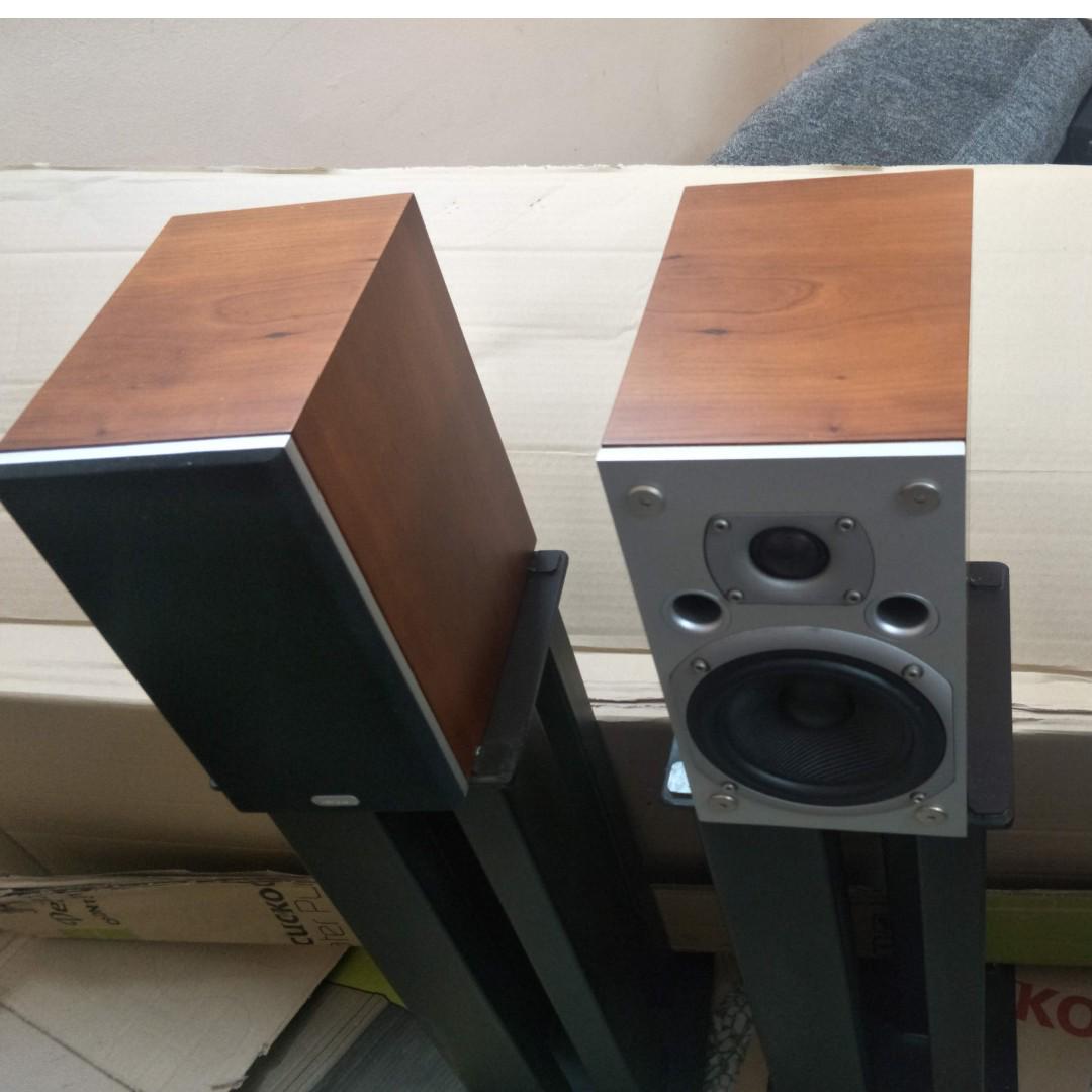 Arcam outlet alto speakers