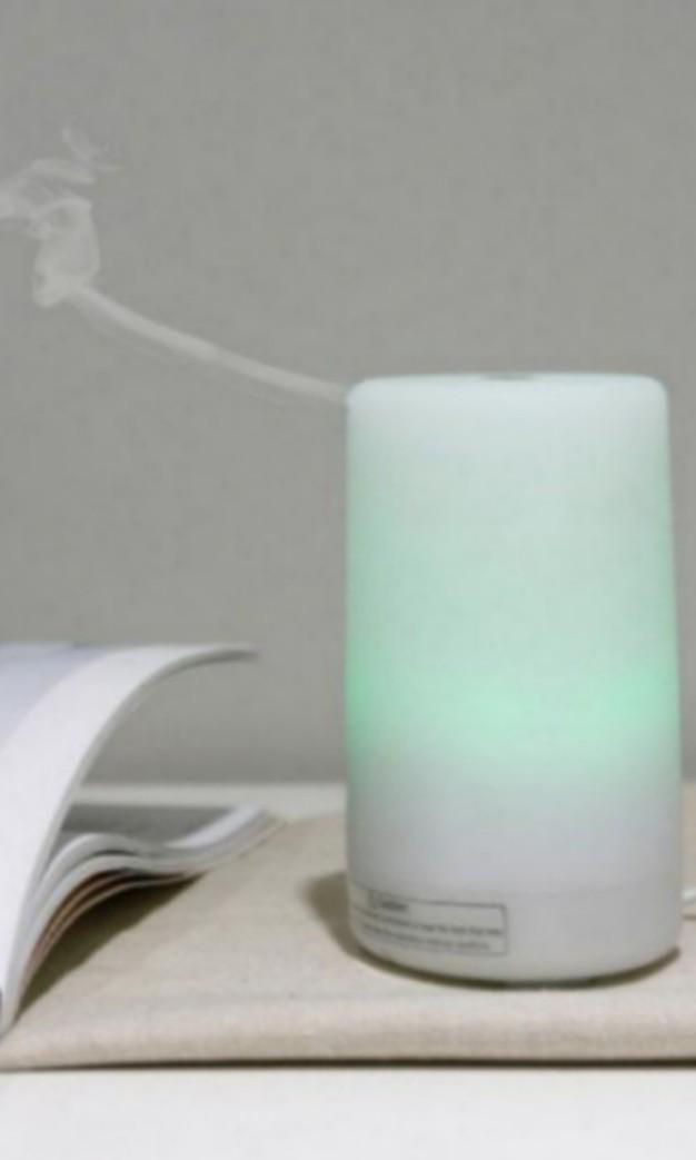 Aroma Diffuser (Category: Home Fragrance) located in Singapore. Submitted by anj2018 (Listing ID 175467698, Image 2). Description: BRAND NEW IN BOX Package Includes:- 1. Aroma Diffuser 2. 1X Bottles 10ml Essential Oil 3. 1X USB Cable (1 metre) Dimension:- 12cm*7cm FEATURES: - 70ml Capacity - 7 LED Lights Selection - Up to 3 hours continuous diffusion - Auto Power Off function when water level is low - 30mins, 60mins, 120mins, 180mins timer option