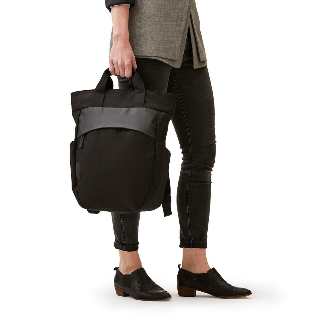 Crumpler art crowd backpack clearance