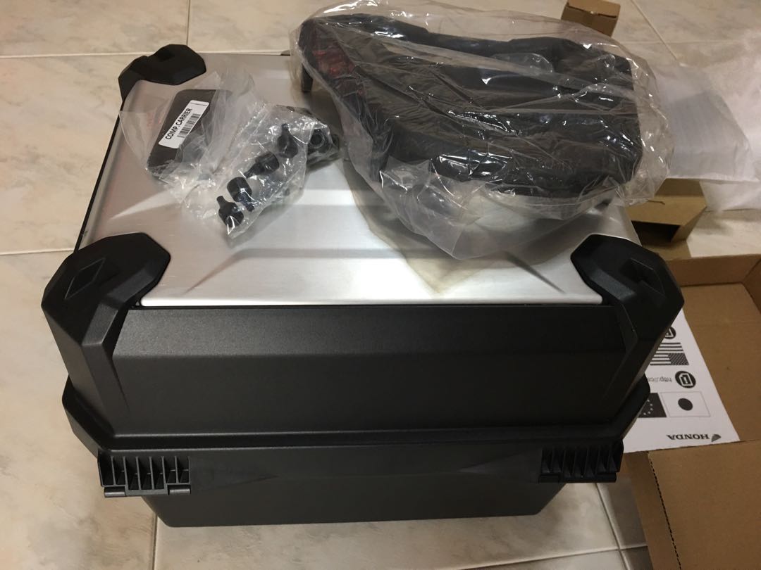 honda africa twin top box