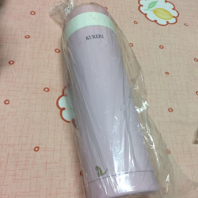 Hot water flash, Furniture u0026 Home Living, Kitchenware u0026 Tableware, Water  Bottles u0026 Tumblers on Carousell