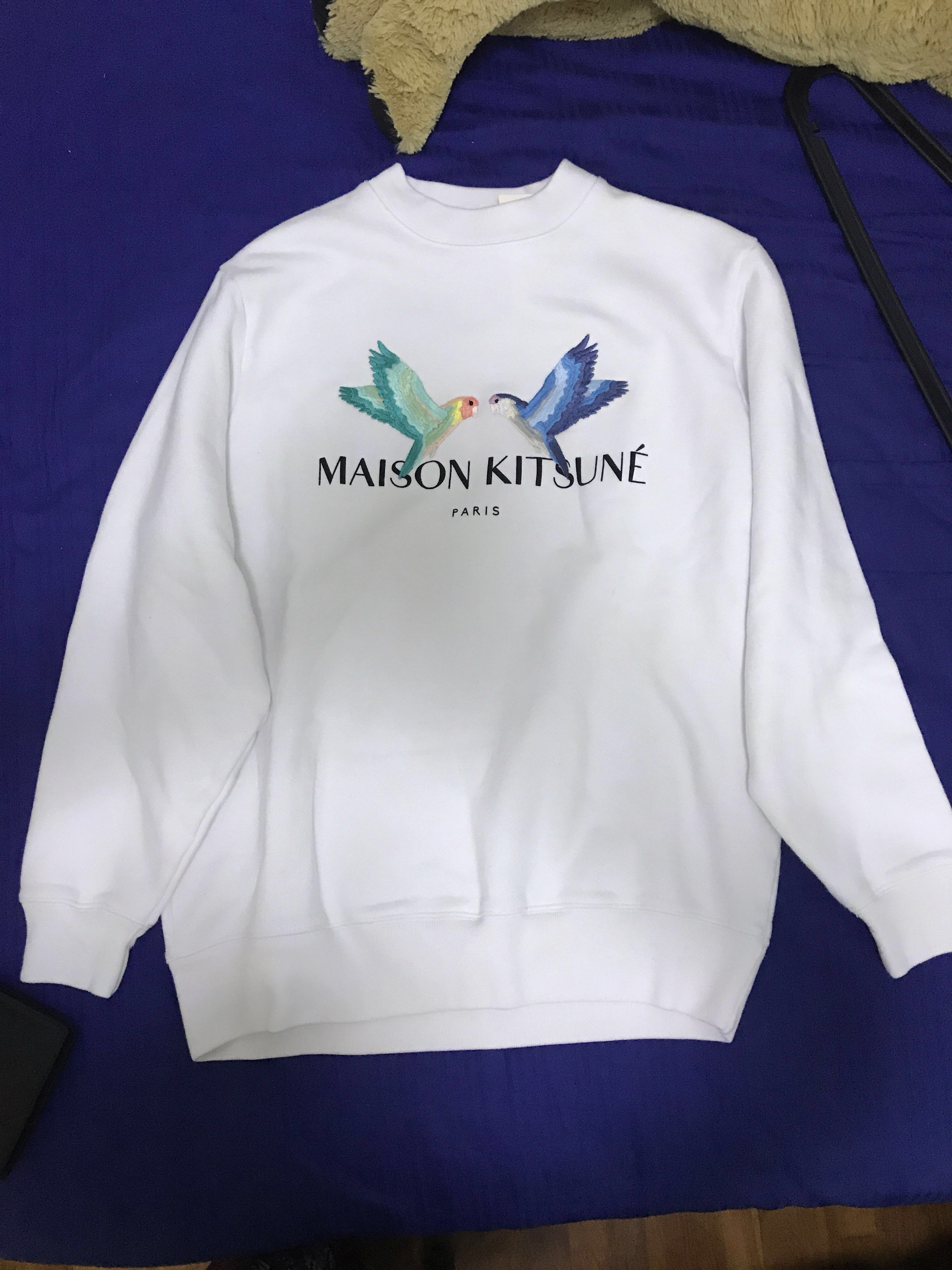 Maison kitsune 2025 love birds sweatshirt