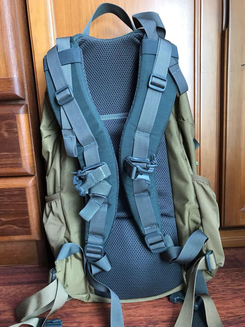 Mystery Ranch Ex Street Fighter Coyote Men s Fashion Bags