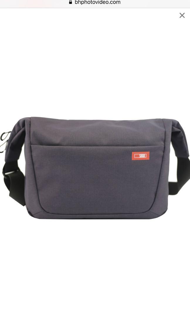 Sirui sling bag
