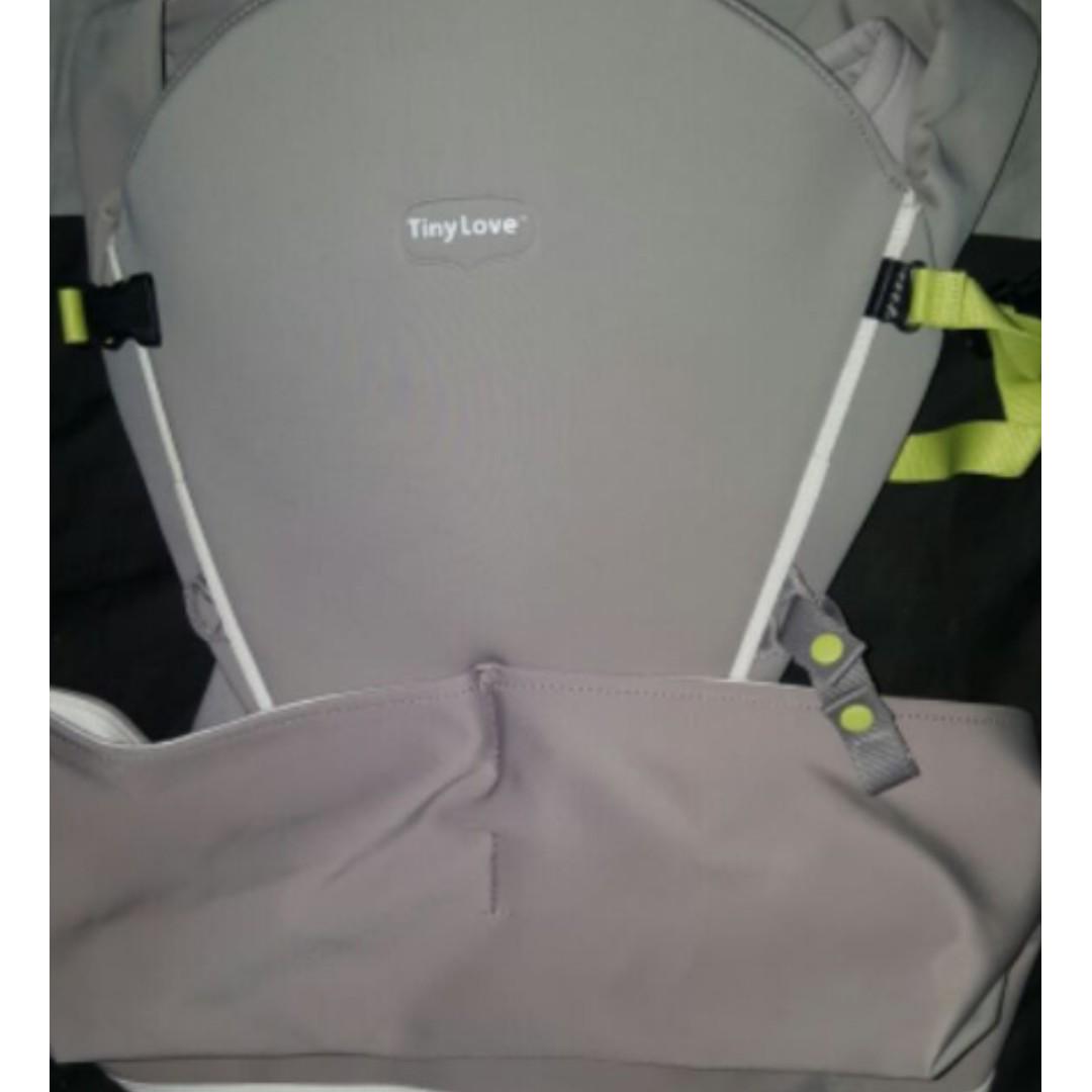 Tiny hug carrier sales