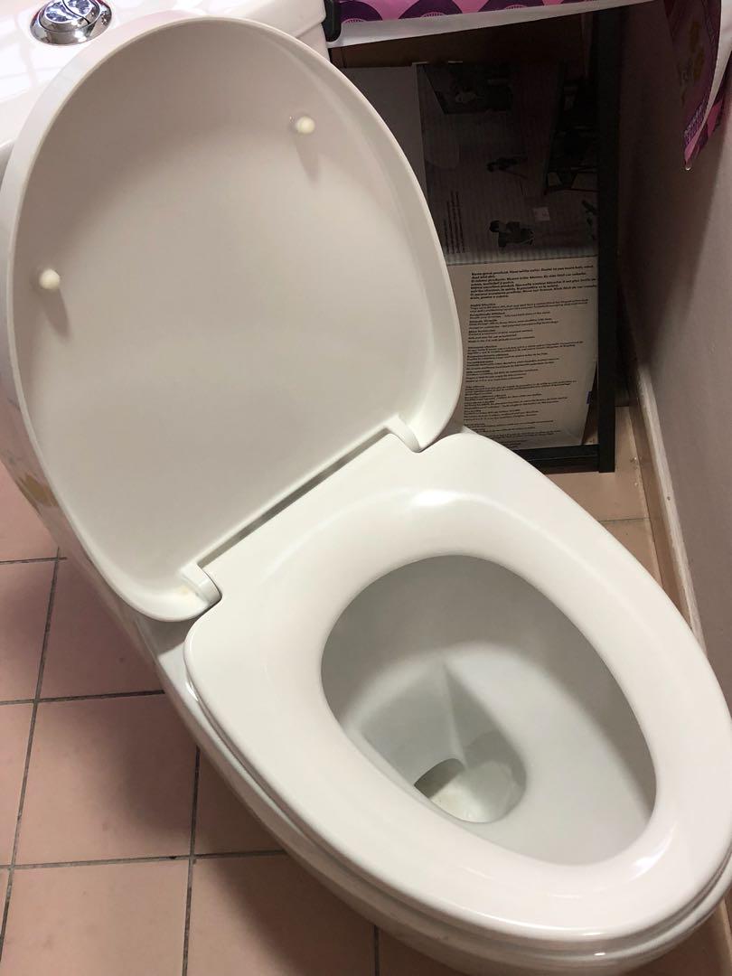 BRAND NEW E+NT toilet bowl, Furniture & Home Living, Bathroom & Kitchen