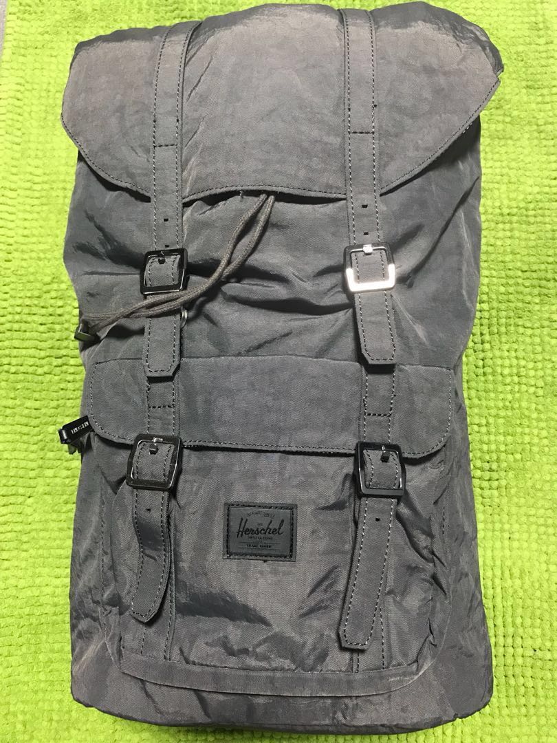 dark grey herschel backpack