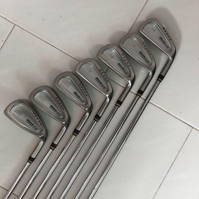 GOLF Mizuno E 10 iron set. NS Pro 950GH