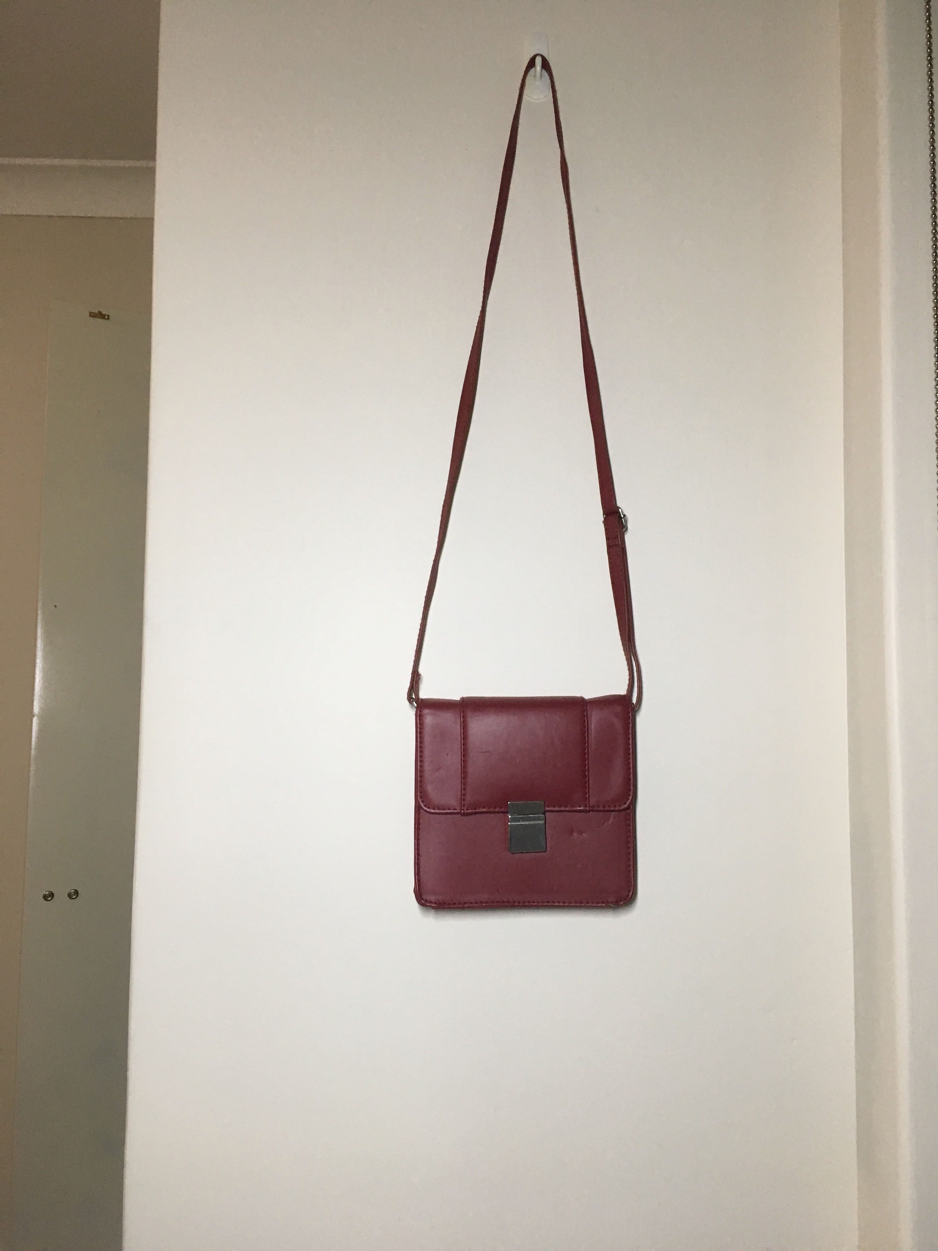 h&m sling bag price